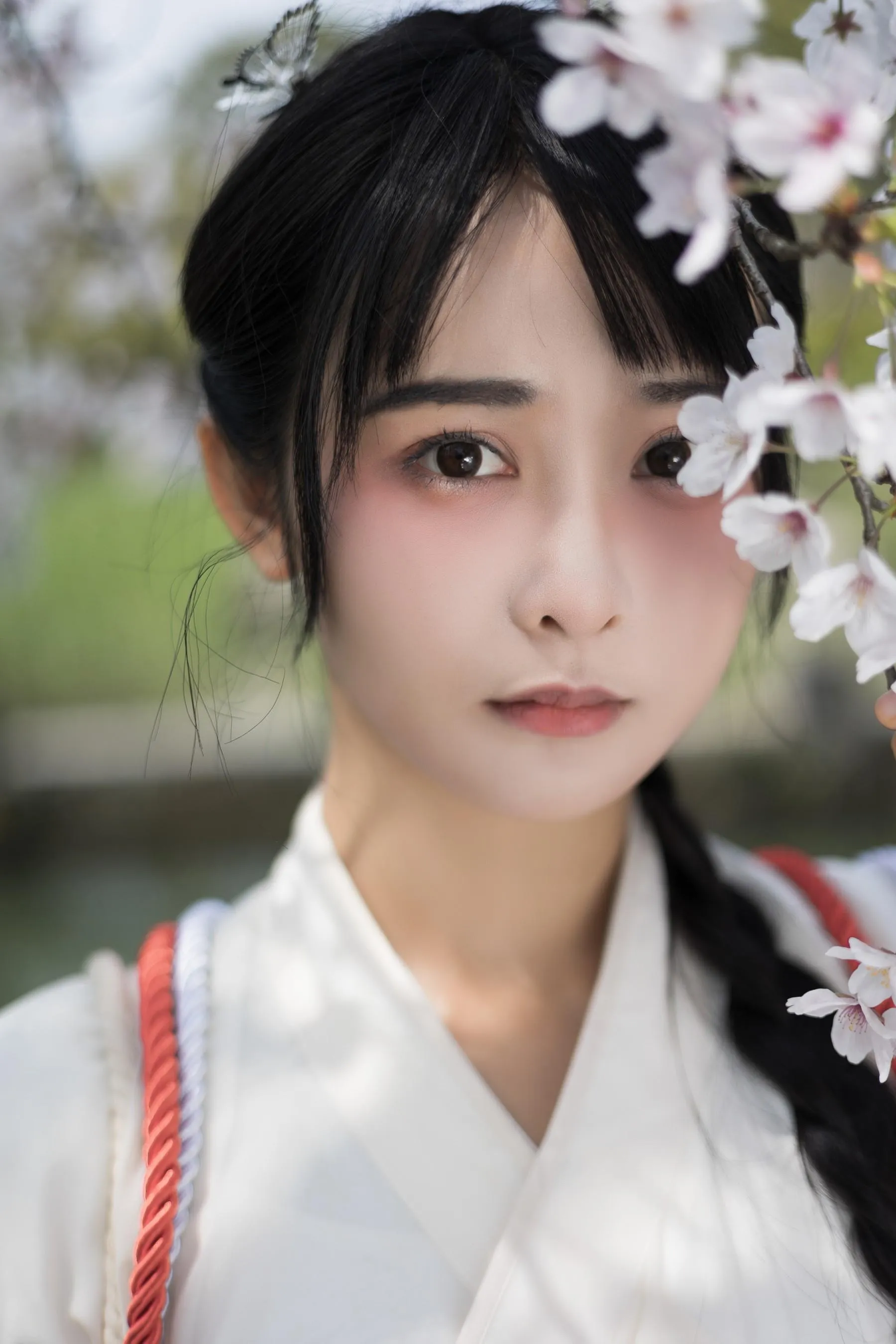 [艺图语] 2022.06.11 四月如你 杨馥羽 [40P]插图5